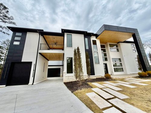 84 Orle Cir, Little Rock, AR, 72223-8928 | Card Image