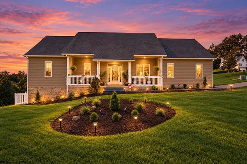 152 Oakwood Cir, Bridgeport, WV, 26330-1071 | Card Image