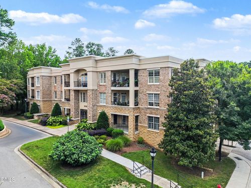 105-3920 Essex Garden Ln, Raleigh, NC, 27612-3672 | Card Image