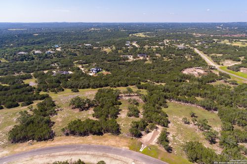 52 Mezcaya Trl, Boerne, TX, 78006-2791 | Card Image