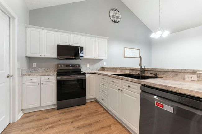4163 Windbud Dr, Condo with 2 bedrooms, 2 bathrooms and null parking in New Albany OH | Image 22
