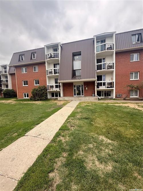 24-47 Centennial St, Regina, SK, S4S6P8 | Card Image