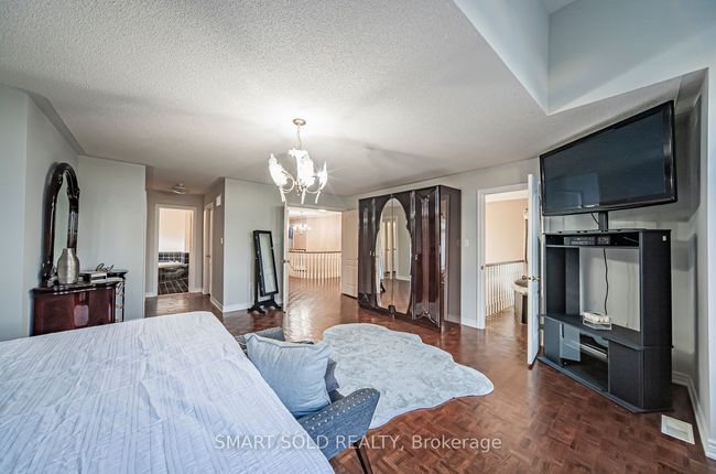 58 Helmsdale Ave, House other with 5 bedrooms, 4 bathrooms and 9 parking in Maple ON | Image 24