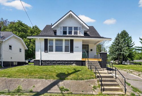 2110 S Grand Traverse St, Flint, MI, 48503-3824 | Card Image