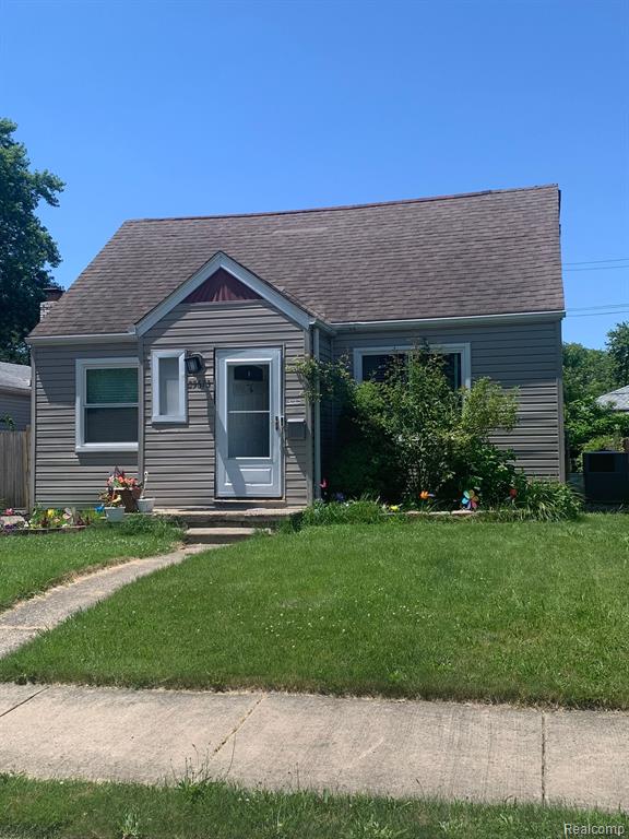 Ford St, Roseville, MI 48066