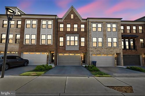 5179 Ridgeview Retreat Dr, CHANTILLY, VA, 20151-3995 | Card Image