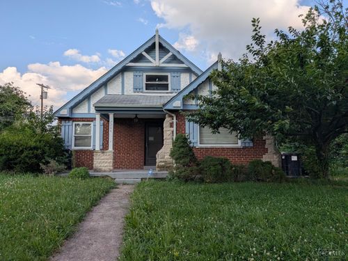 7284 Eastlawn Dr, Cincinnati, OH, 45237-3516 | Card Image
