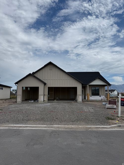4-762 N 2450 W, Tremonton, UT, 84337-4007 | Card Image