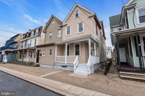 232 N Broadway, GLOUCESTER CITY, NJ, 08030-1107 | Card Image