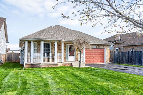5117 Meadowood Lane, Lincoln, ON, L3J0J8 | Card Image