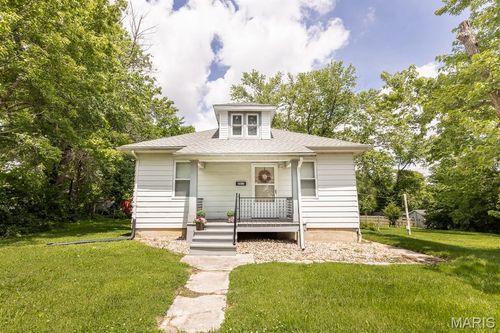 2015 Lake St, Belleville, IL, 62226-7555 | Card Image