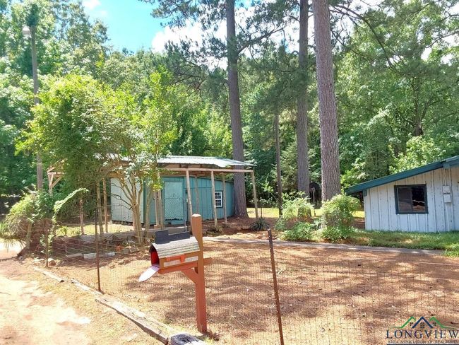 296 Crestwood Dr, House other with 2 bedrooms, 2 bathrooms and null parking in Avinger TX | Image 23
