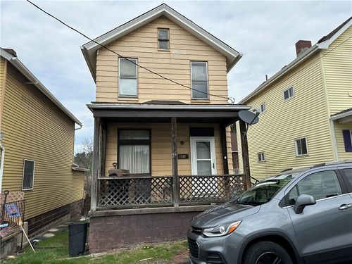 717 Ludwick St, Greensburg, PA, 15601-2124 | Card Image