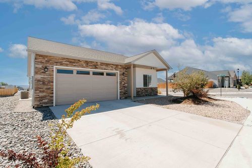 1357 Weminuche Ave, Montrose, CO, 81401-7140 | Card Image