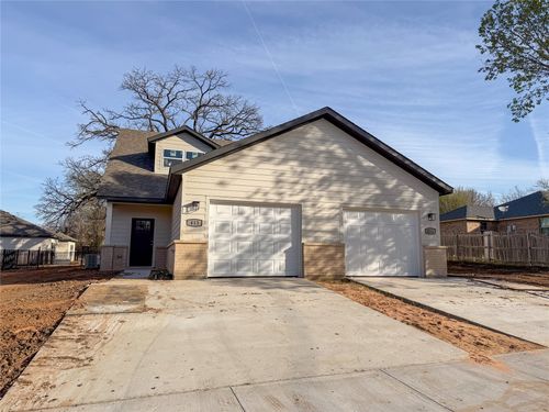 411/ 413 W Dulin Street, Sherman, TX, 75090 | Card Image