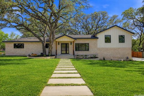 118 Tiger Tail Rd, Hollywood Park, TX, 78232-1317 | Card Image