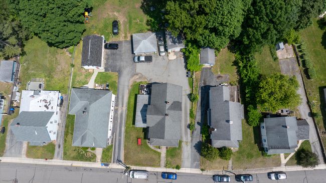 36 Carter St, Home with 8 bedrooms, 3 bathrooms and 3 parking in Killingly CT | Image 6