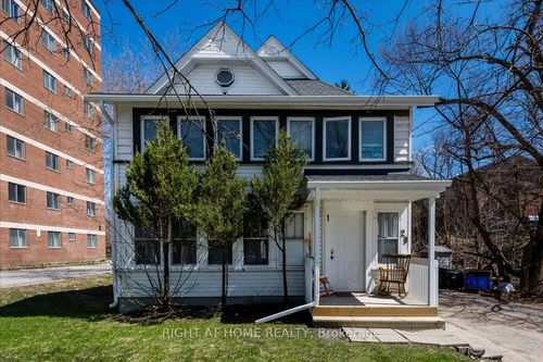 29 Peel St, Barrie, ON, L4M3K9 | Card Image