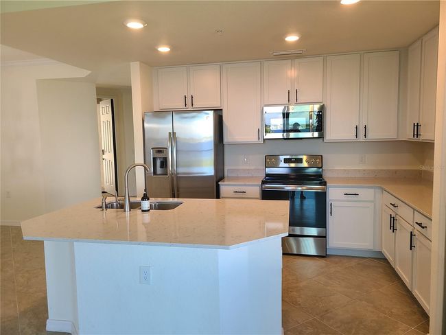 UNIT-201 - 1010 Tidewater Shores Loop, Condo with 3 bedrooms, 2 bathrooms and null parking in BRADENTON FL | Image 9
