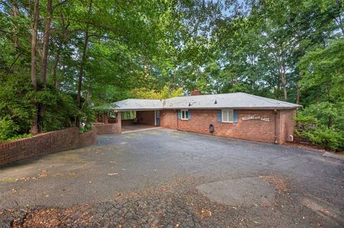 1021 Arrowhead Pt, Anderson, SC, 29625-6500 | Card Image