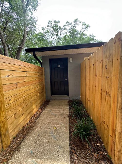 3-820-3 California Street, Tallahassee, FL, 32304 | Card Image
