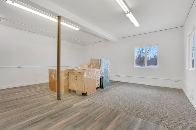 Third space, light and bright!!! | Image 7