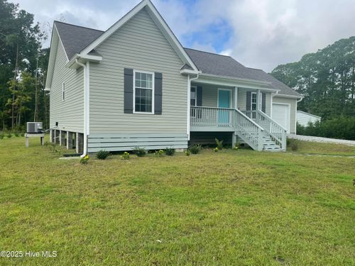 1406 Silverbrook Rd, Oriental, NC, 28571-9257 | Card Image