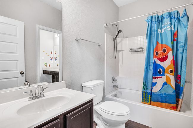 Full Bath | Image 25