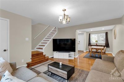 1202 Summerville Ave, Townhouse with 3 bedrooms, 1 bathrooms and 2 parking in Ottawa ON | Image 3