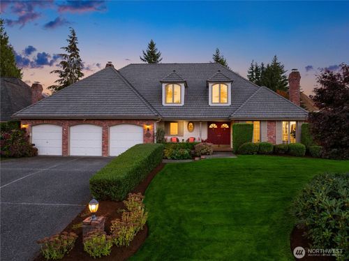 4658 225th Ave Se, Sammamish, WA, 98075-6814 | Card Image