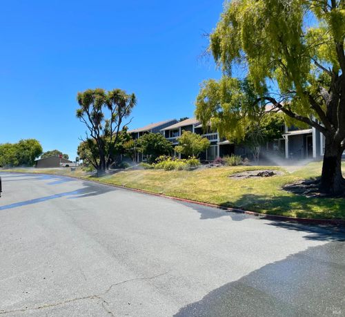 24 Park Ln, El Sobrante, CA, 94803-1220 | Card Image
