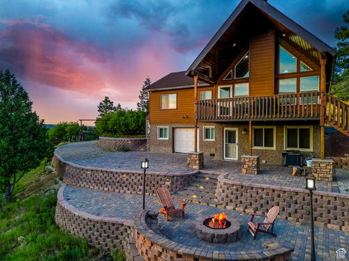 2595 Canyon View Dr, Alton, UT, 84710 | Card Image