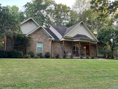 4919 Fox Run Road Sw, House other with 4 bedrooms, 3 bathrooms and null parking in Decatur AL | Image 2