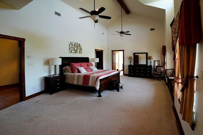 5411 N State Highway 95, Home with 3 bedrooms, 4 bathrooms and 2 parking in Flatonia TX | Image 11