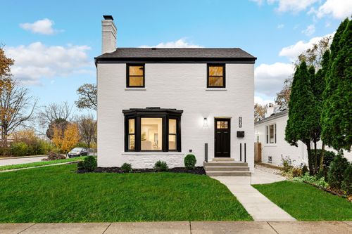 3801 Kirk St, Skokie, IL, 60076-3419 | Card Image