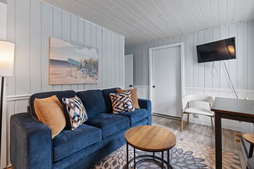 15 Riverview Ter, Hampton, NH, 03842-3235 | Card Image