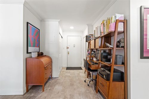 apt-5k-118 Union Tpke, Kew Gardens, NY, 11415-1007 | Card Image