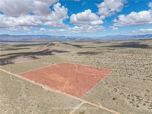 8827 E Jan Rd, Kingman, AZ, 86401-5702 | Card Image