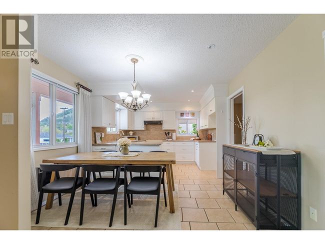 13018 Armstrong Ave, House other with 4 bedrooms, 3 bathrooms and 4 parking in Summerland BC | Image 9