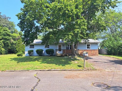 509 California Ave, Brick, NJ, 08724-1401 | Card Image