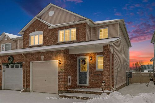 1690 Jobin Cres, Gloucester, ON, K1J1C5 | Card Image