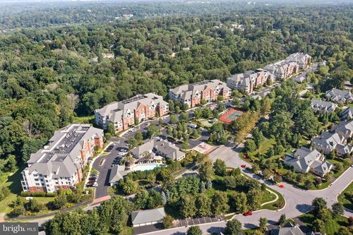 5105 Parkview Dr, HAVERFORD, PA, 19041-2016 | Card Image