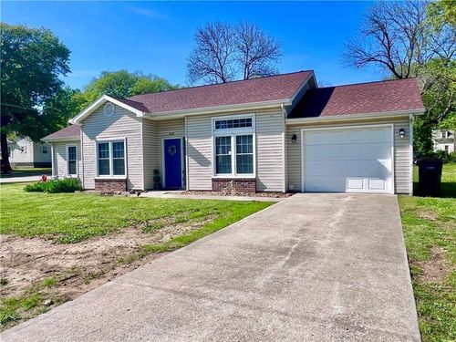 428 W Sycamore St, Nevada, MO, 64772-3150 | Card Image