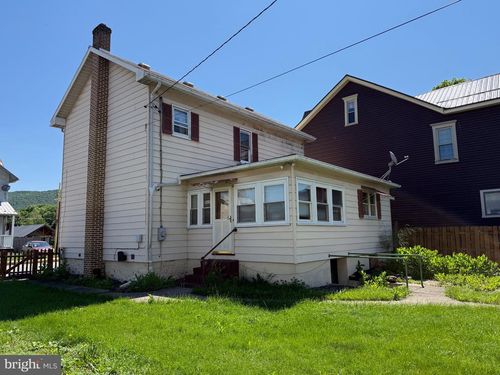 366 Ridgley St, ORBISONIA, PA, 17243-9415 | Card Image