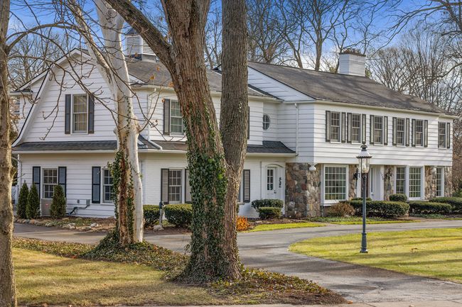 1234 N Glengarry Rd, House other with 4 bedrooms, 5 bathrooms and null parking in Bloomfield Hills MI | Image 4