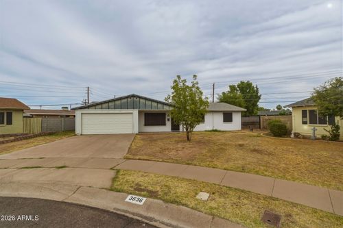 3636 W Keim Dr, Phoenix, AZ, 85019-1721 | Card Image