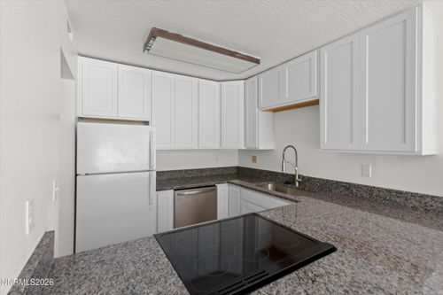apt-32-2555 Clear Acre Lane, Reno, NV, 89512 | Card Image