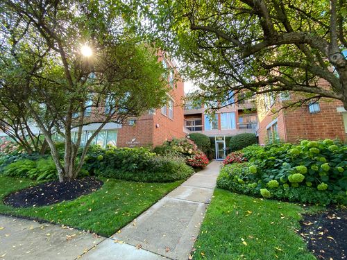 unit-318-1925 Lake Ave, Wilmette, IL, 60091-1479 | Card Image