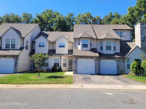 4002 Cleveland St, Toms River, NJ, 08755-1000 | Card Image