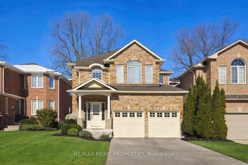22 Waymount Ave, Richmond Hill, ON, L4S2G5 | Card Image